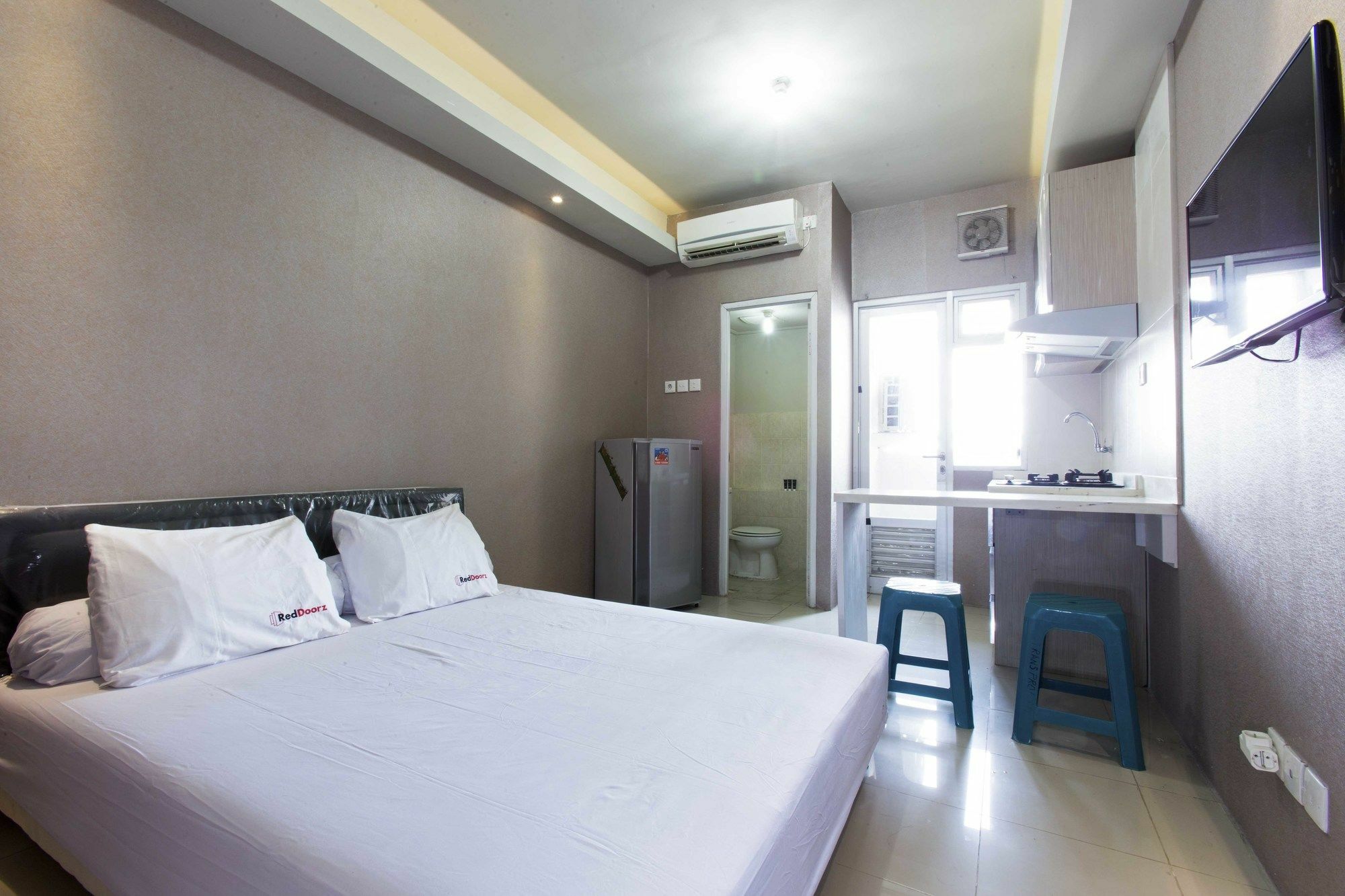 Reddoorz Apartment @ Pegangsaan Kelapa Gading Jakarta Extérieur photo