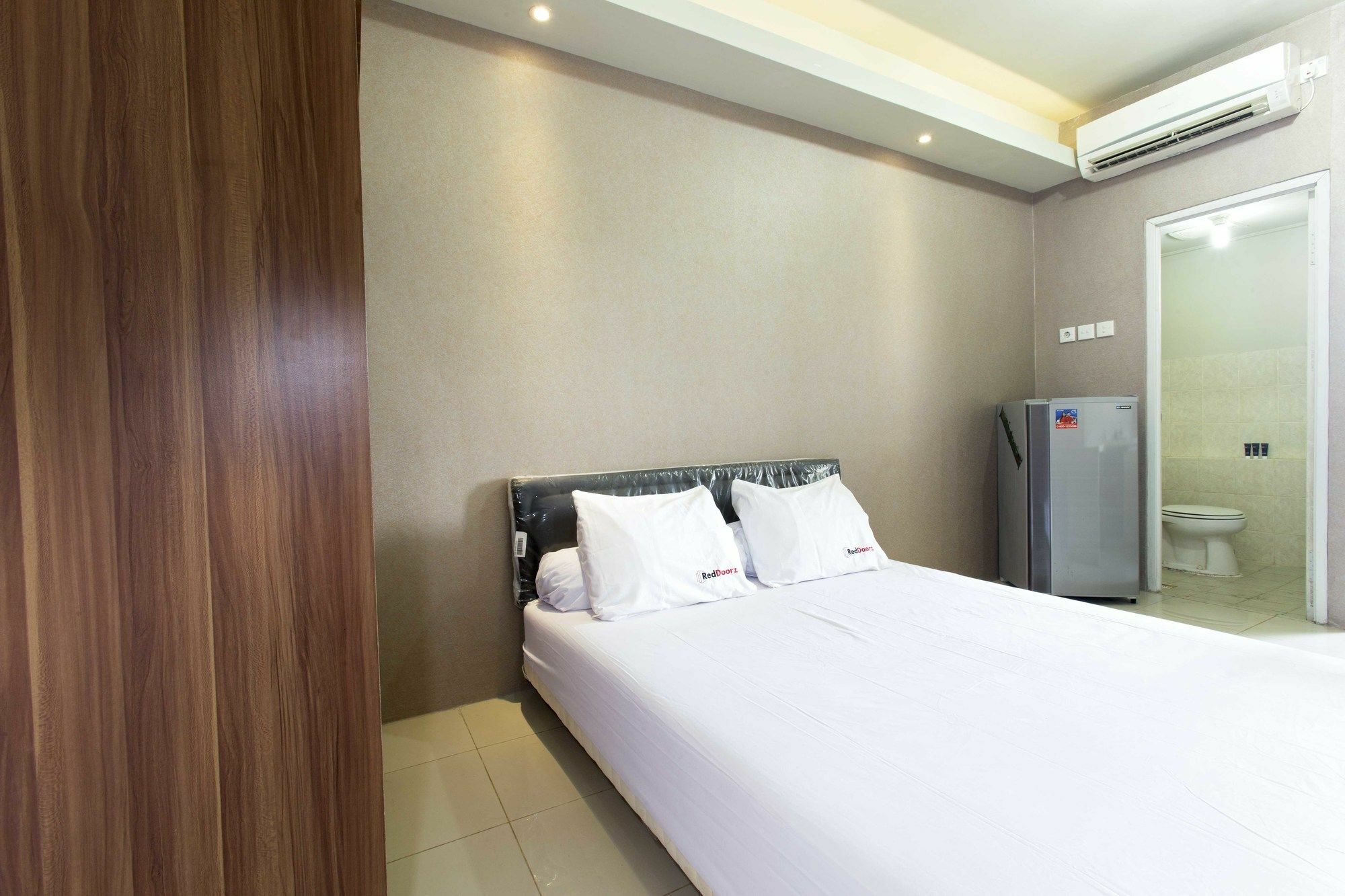 Reddoorz Apartment @ Pegangsaan Kelapa Gading Jakarta Extérieur photo